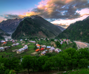 Best Places to Visit in Kashmir in May – Your Travel Guide 2025